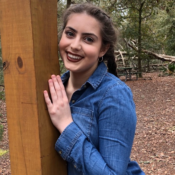 Meet your Posher, Rachel - Picture 1 of 1